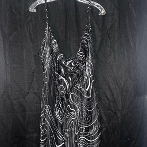 Black swirl dress from pretty little thing